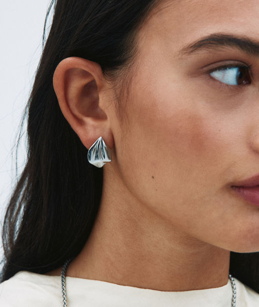 Stålörhänge Petal Studs S Steel SU26