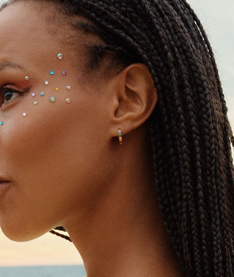 Stålörhänge Rainbow Hoops Gold SU26