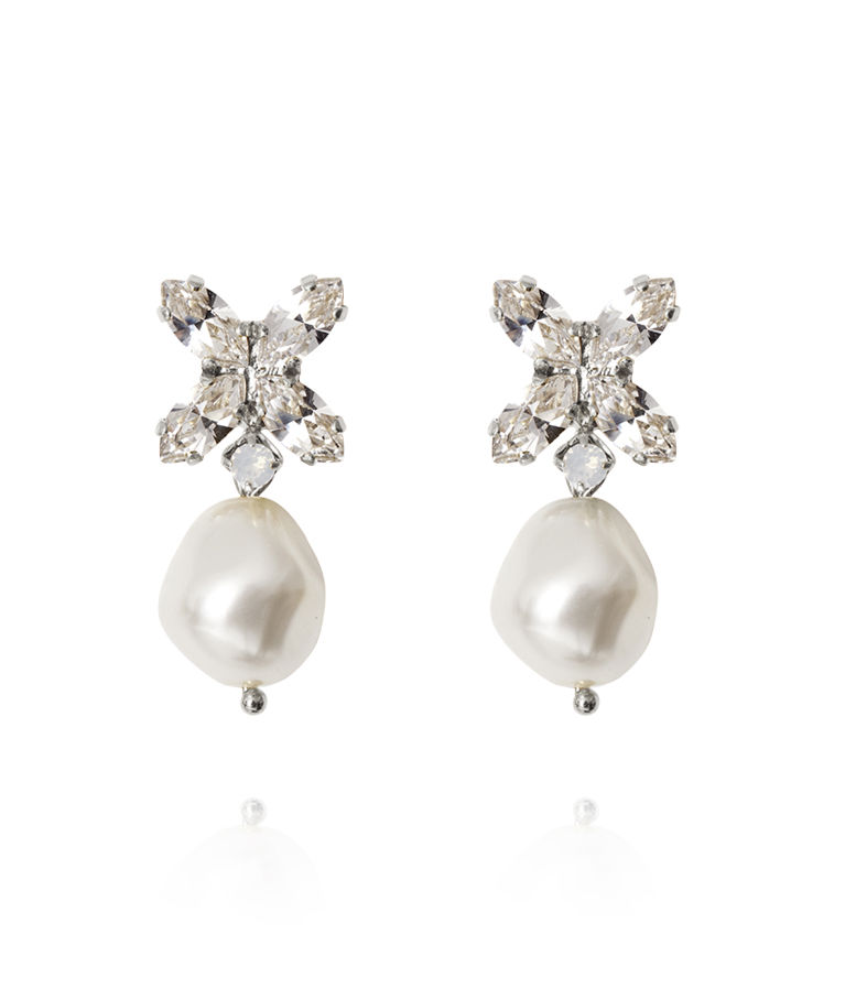 Mässingörhänge Honey Bee Bridal Pearl/ Crystal rhodium