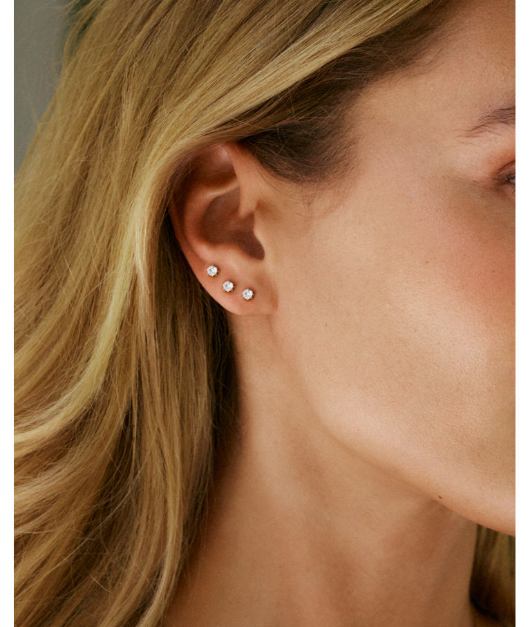 Stålörhänge One Studs Crown Mini gold AU23