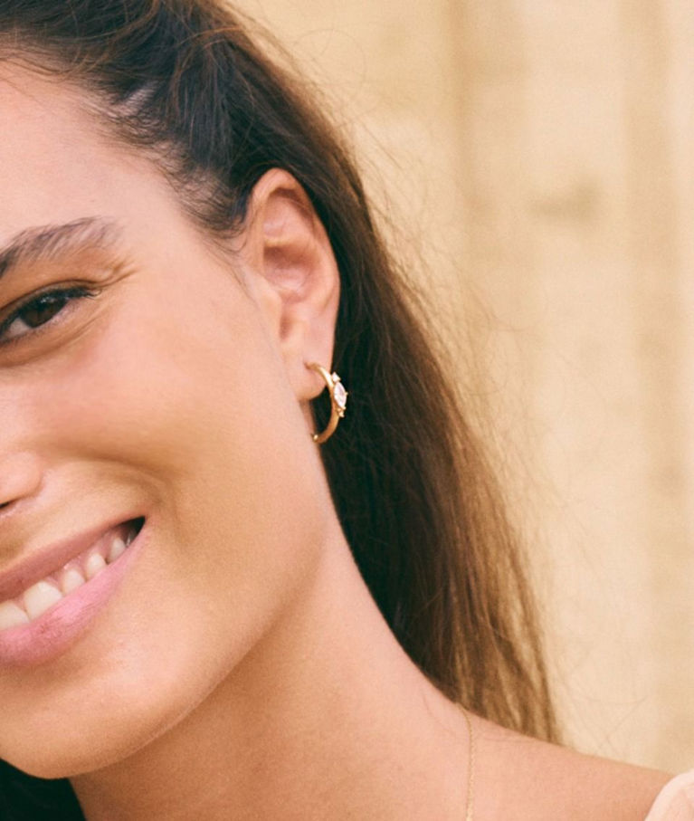 Stålörhänge Trinny Hoops gold