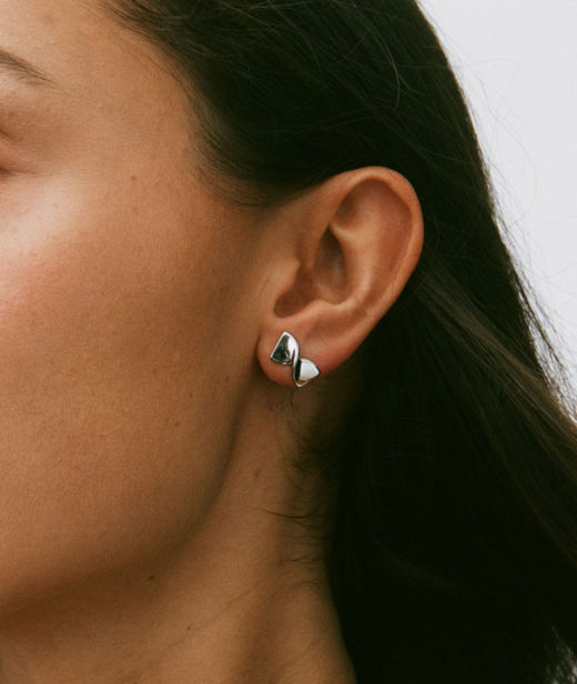 Stålörhängen Nuvole Studs S.