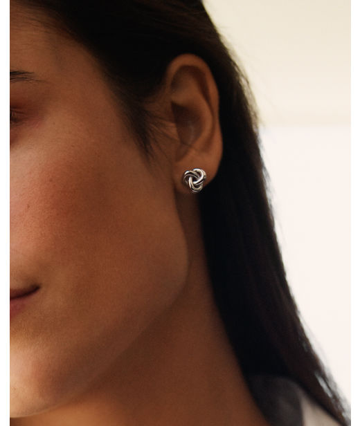Stålörhängen Infinity knot studs S
