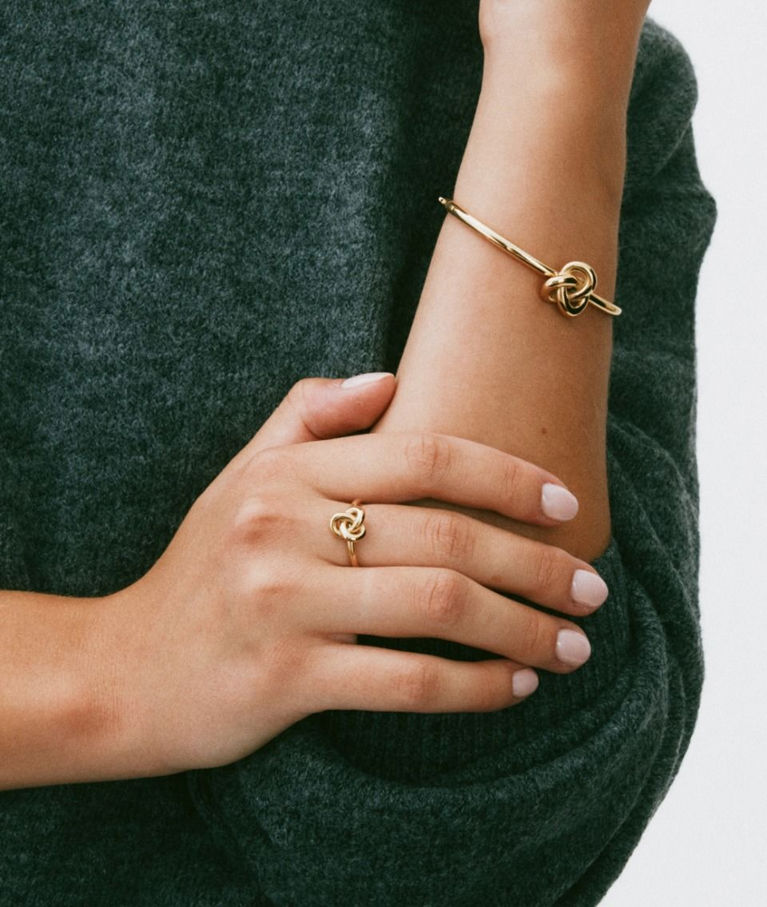 Stålring infinity knot L gold SIZE L