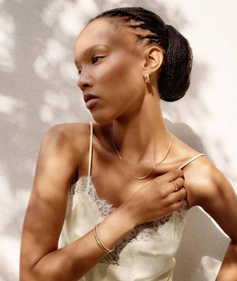 Stålörhängen Grace Hoops L Gold SP26