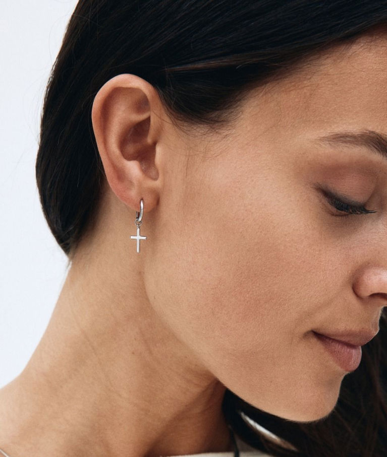 Stålörhänge Spirit Cross Hoops