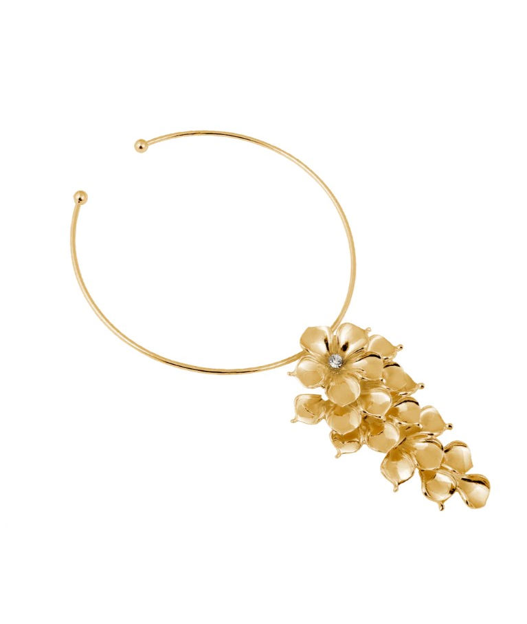 Mässinghalsband La Fleur gold.