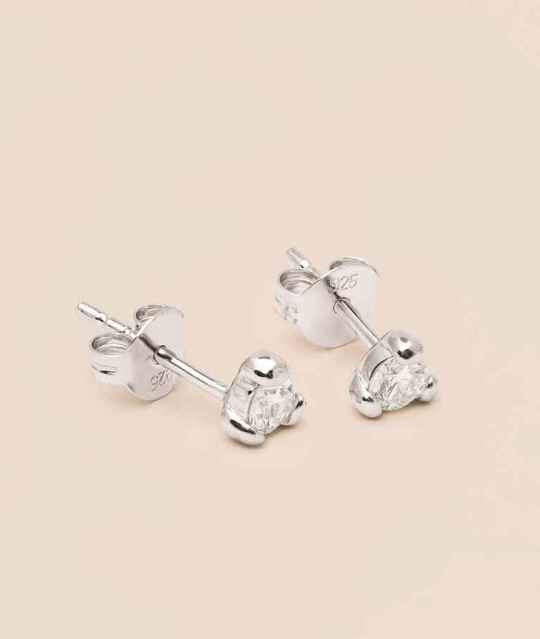 Silverörhänge Signature Stud 3.4mm 0,3ct LAB